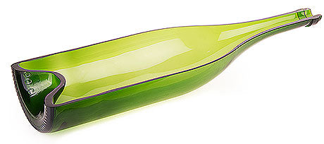 Grüne Flaschenform-Schale aus Glas.