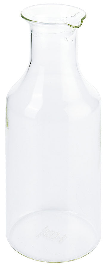 Leere Glaskaraffe für Getränke.