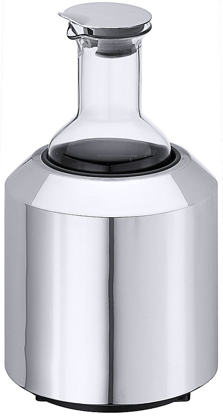 Karaffe in Edelstahlkühler.