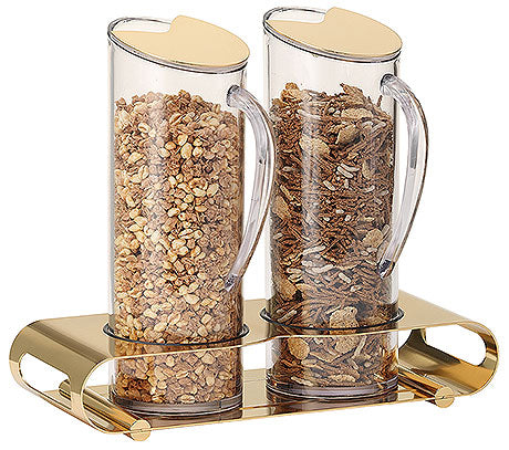 Zwei Spender mit Müsli.