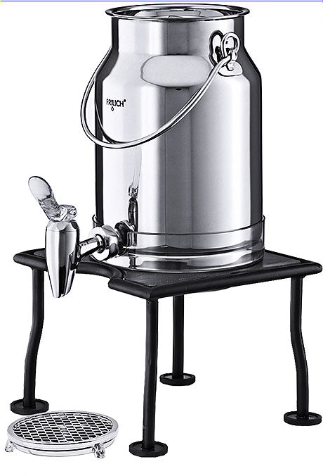 Getränkespender aus Edelstahl auf Ständer.