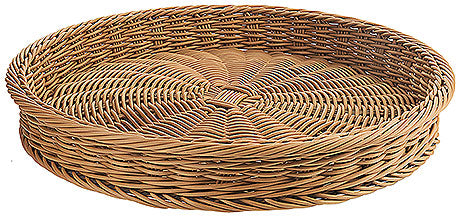 Runder geflochtener Präsentationskorb.
