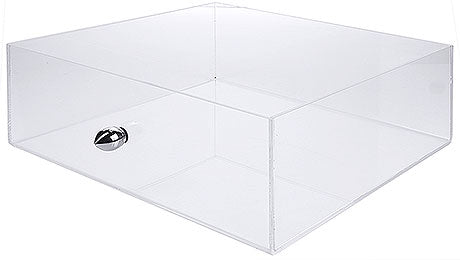 Transparente Box mit Griff.