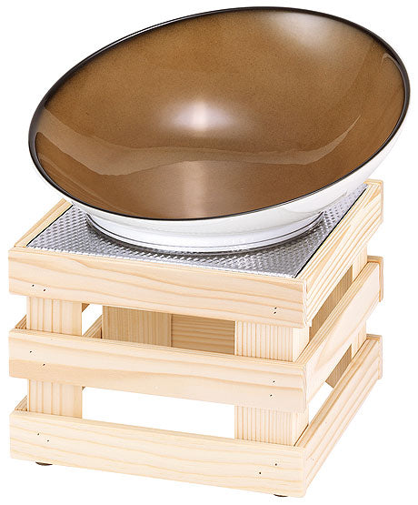 Holzständer mit Schale oben.