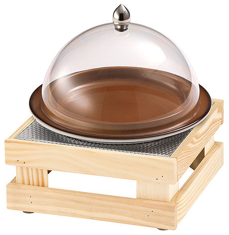 Holztablett mit Glashaube und Teller.