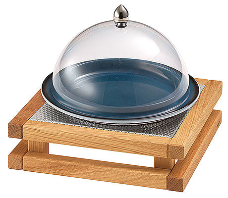 Holztablett mit Glashaube und Teller.