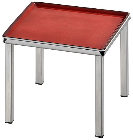 Roter Tablettständer mit Metallbeinen.
