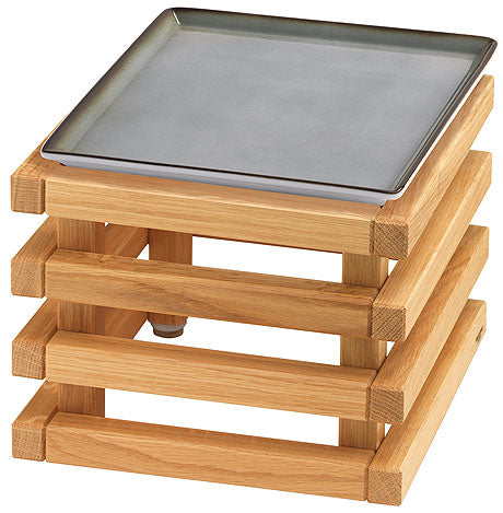 Holzgestell mit grauem Teller.