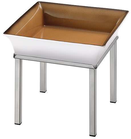 Buffet-Schale auf Metallständer.