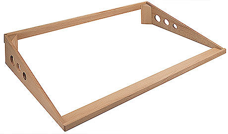 Holzrahmen mit runden Aussparungen.