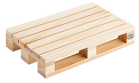 Holzpalette für Gastronomiebedarf.