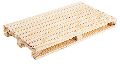 Holzpalette für Gastronomiebedarf.