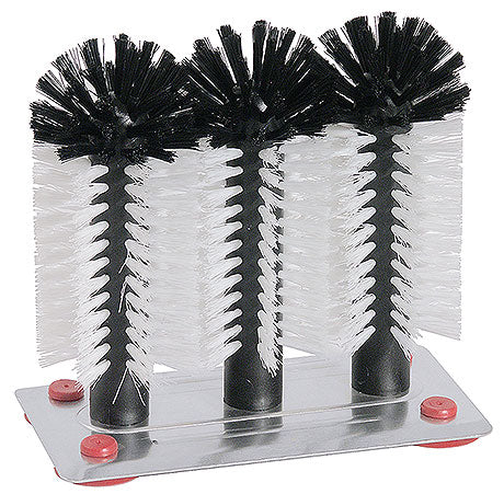 Flaschenbürstenhalter mit drei Bürsten.