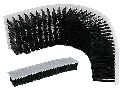 Schwarze Bürsten für Reinigungsmaschinen.