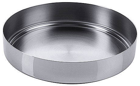 Runde, silberne Metallschale, leer.