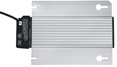 Metallgehäuse mit Kabelanschluss.