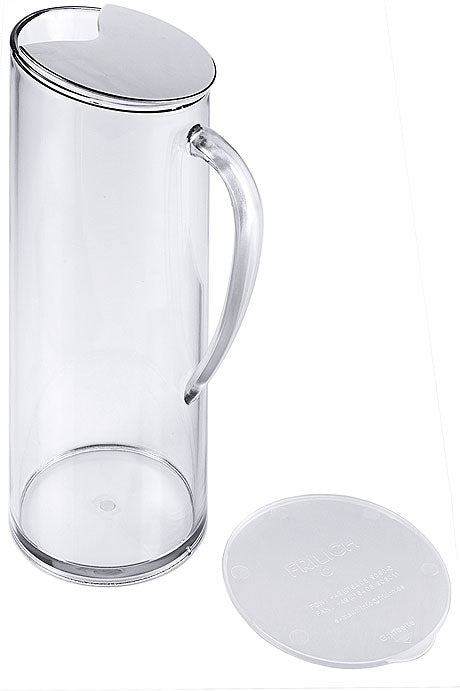 Transparenter Krug mit abgenommenem Deckel.