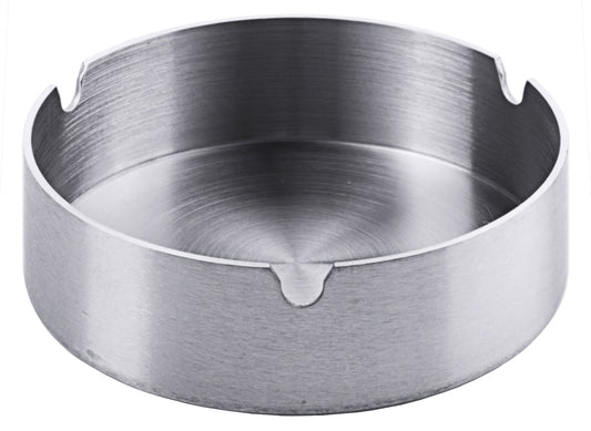 Metallaschenbecher mit Kerben.