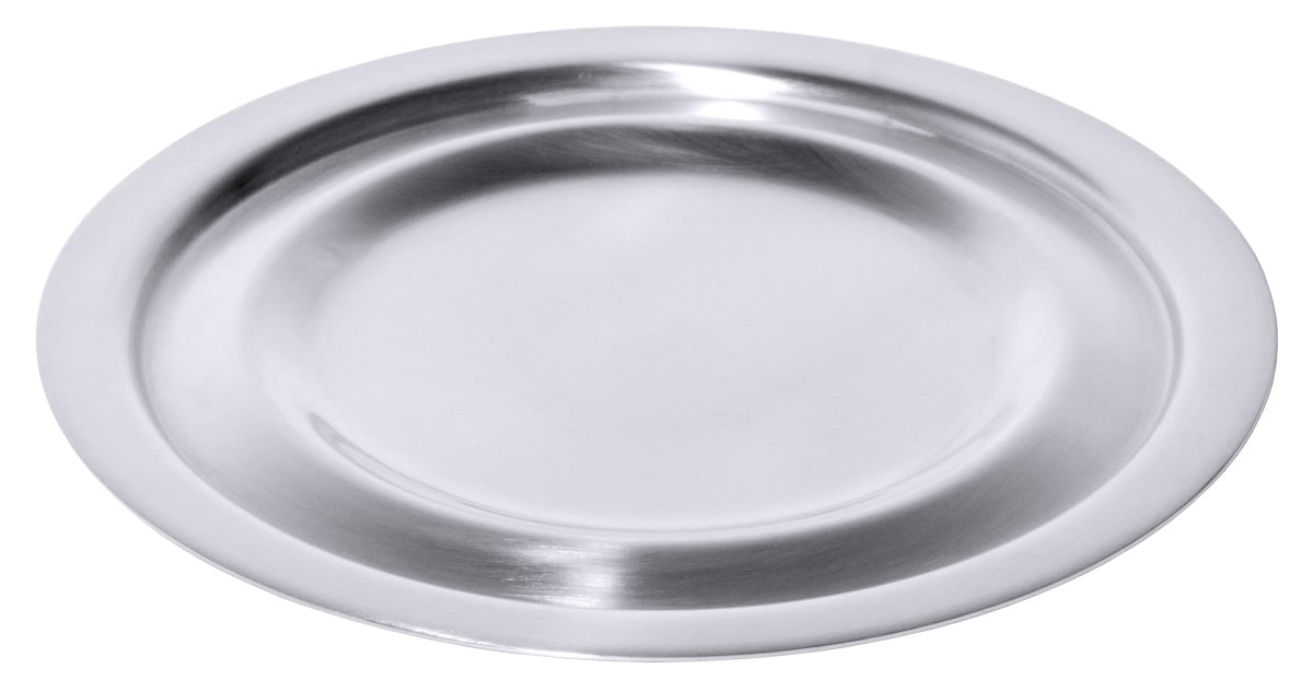 Silbernes, rundes Edelstahltablett.