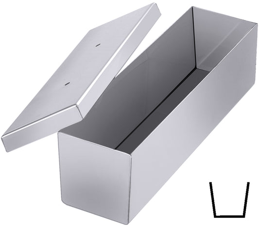 Edelstahl-Backform mit Deckel geöffnet.