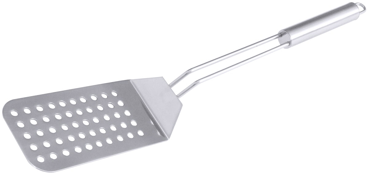 Metall-Pfannenwender mit Löchern.