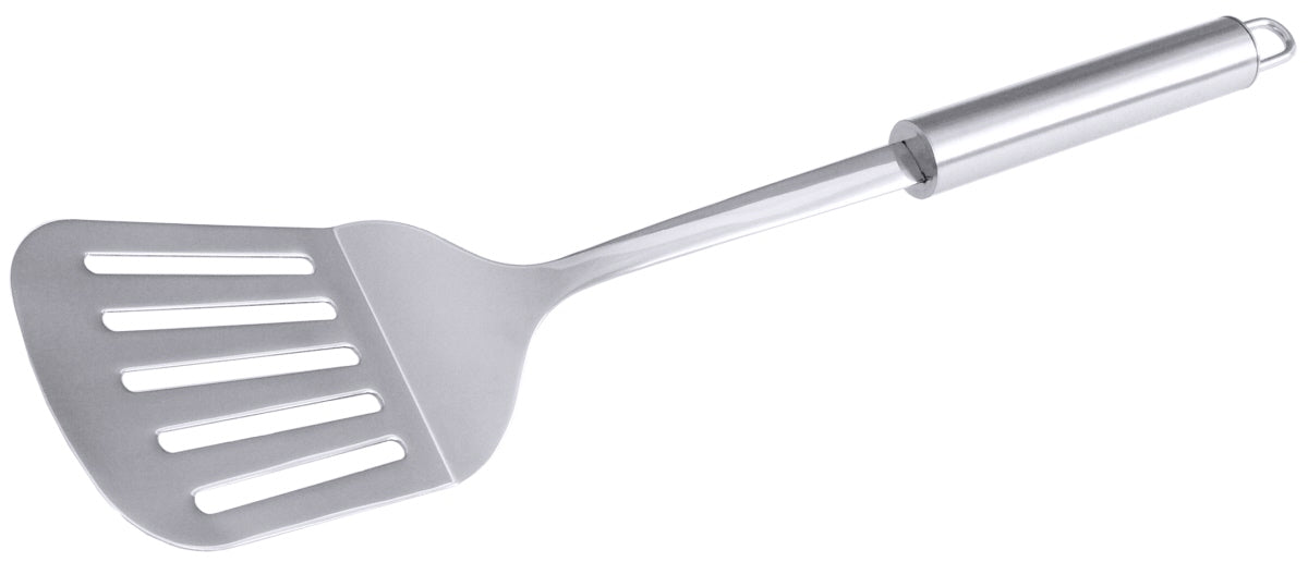 Metall-Pfannenwender mit Schlitzen.