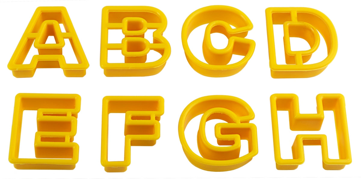 Gelbe Buchstaben-Ausstecher