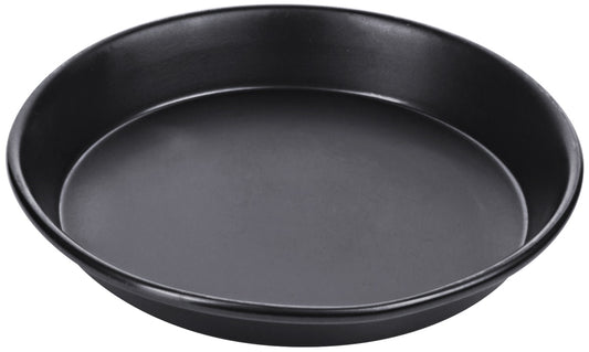 Schwarze runde Backform aus Metall.