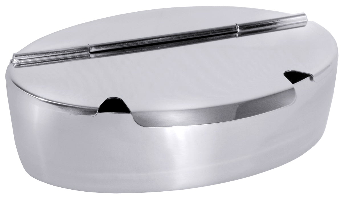 Silberner Aschenbecher mit Deckel.
