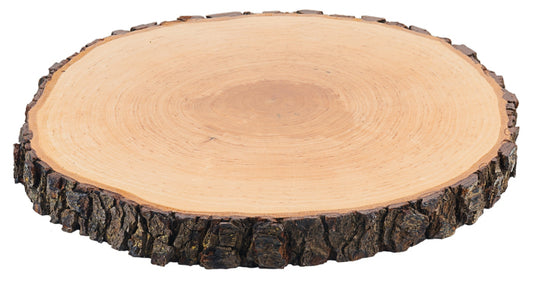 Holzscheibe als Servierplatte.