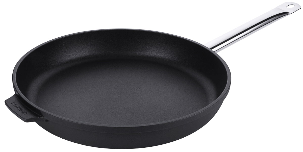 Schwarze Bratpfanne für Gastronomie