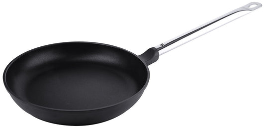 Schwarze Bratpfanne mit langem Griff