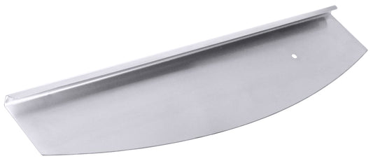 Halbrundes Pizzamesser aus Metall.