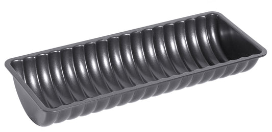 Rechteckige Backform aus Metall.