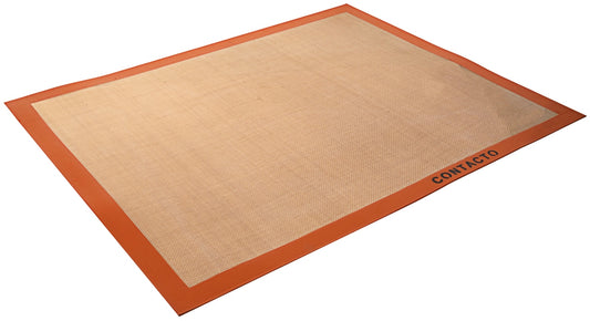 Backmatte mit rotem Rand.