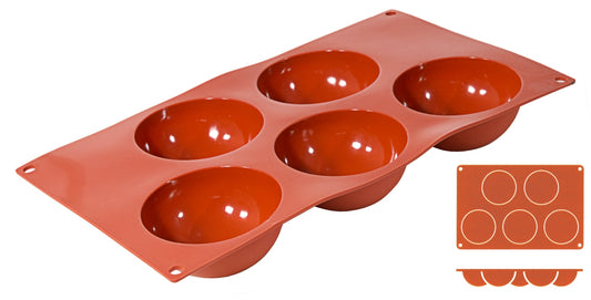 Rote Silikon-Backform mit Mulden.