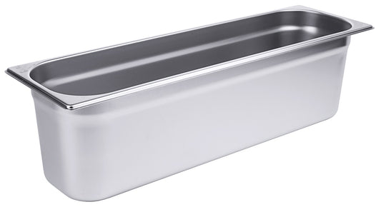 Edelstahl-Gastronormbehälter, rechteckig, silber.