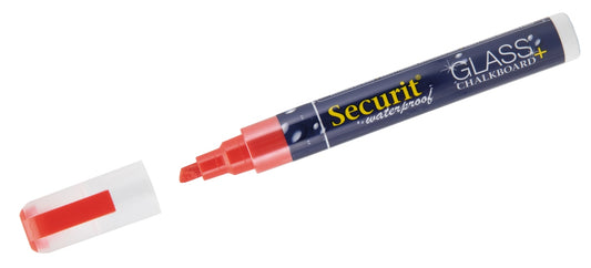 Roter Kreidemarker mit abgenommener Kappe.