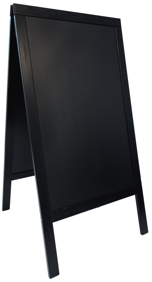 Schwarze Tafel für Menüankündigungen.