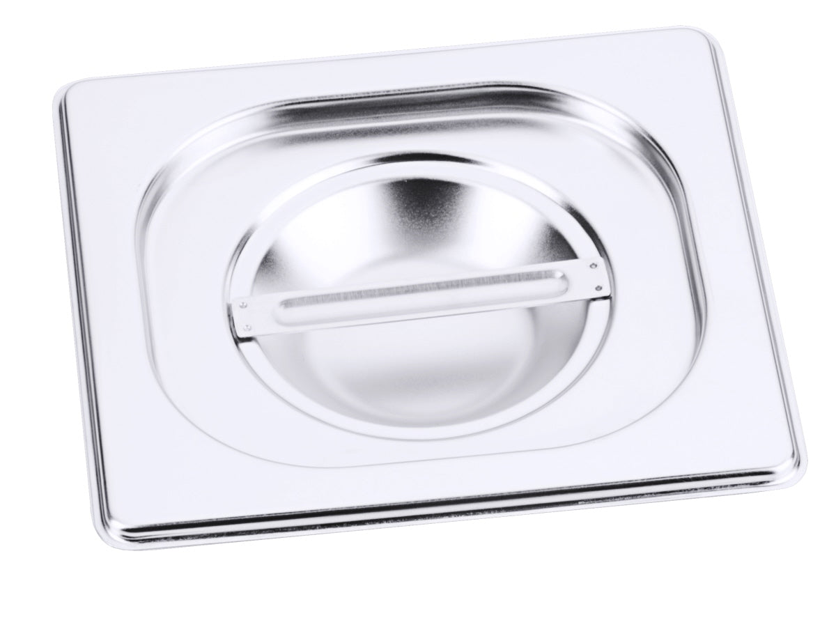 Edelstahl-Gastronormbehälter mit Deckel.