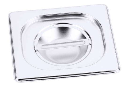 Edelstahl-Gastronormbehälter mit Deckel.