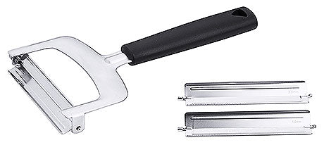Käseschneider mit zwei Ersatzklingen.