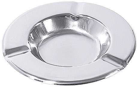 Metallaschenbecher mit Zigarettenablagen.