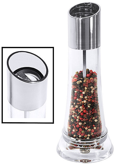 Pfeffermühle mit Pfefferkörnern.