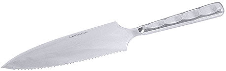 Gezacktes Küchenmesser mit Metallgriff.